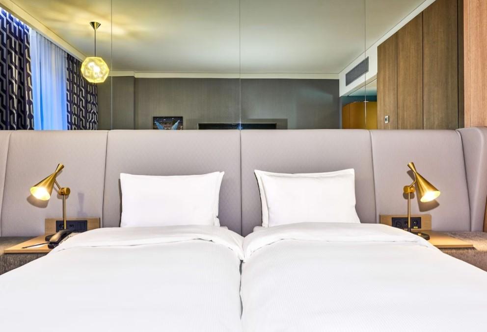 Radisson Blu Hotel, Kyiv City Centre Exterior photo