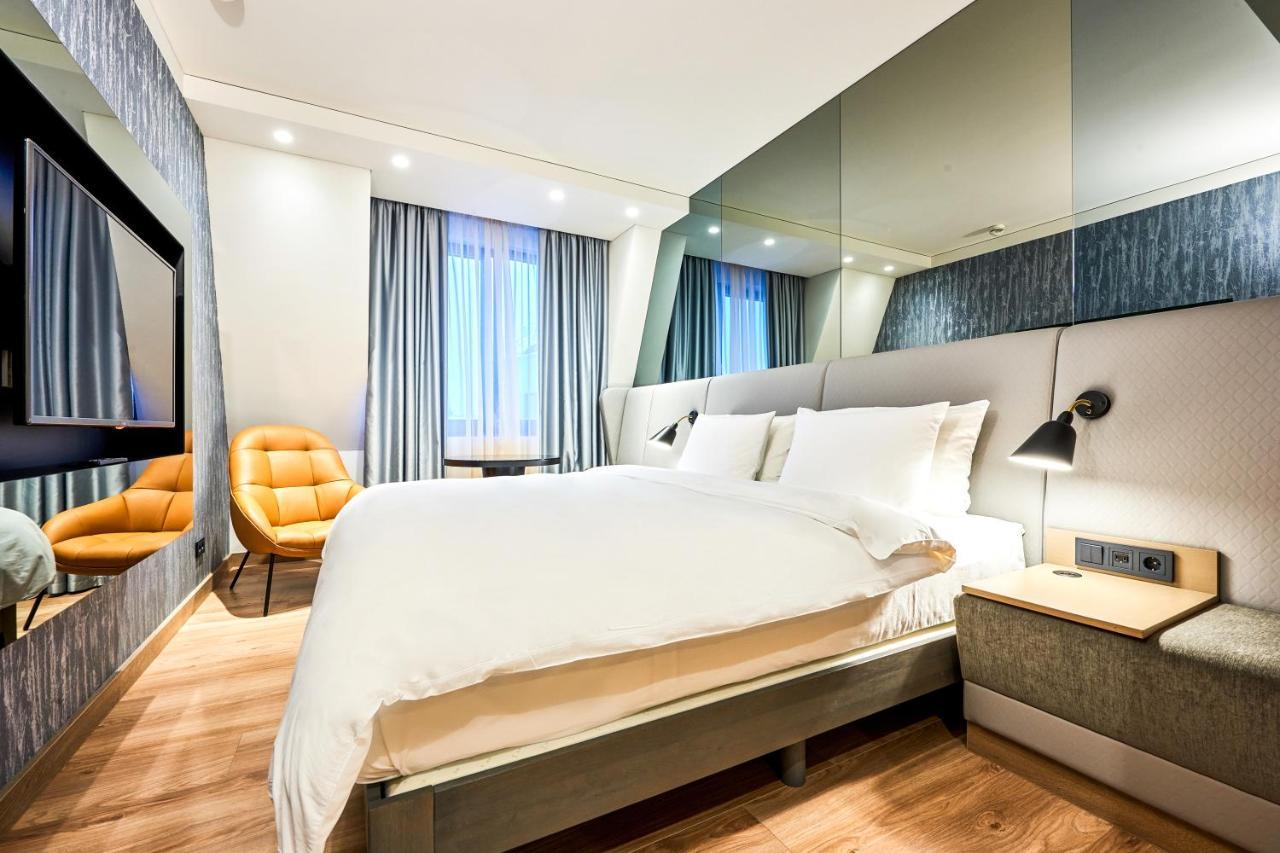 Radisson Blu Hotel, Kyiv City Centre Exterior photo