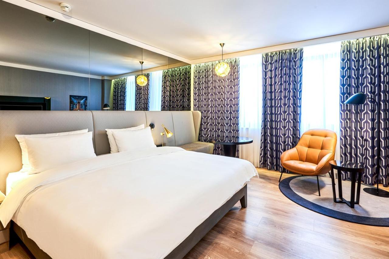 Radisson Blu Hotel, Kyiv City Centre Exterior photo